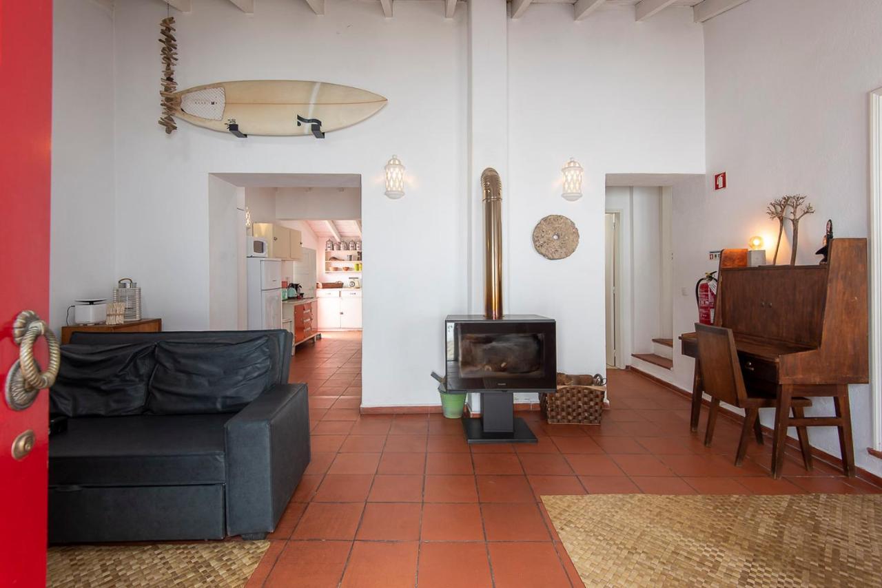 Hillside 2 Aljezur Old Town Guest House Екстериор снимка