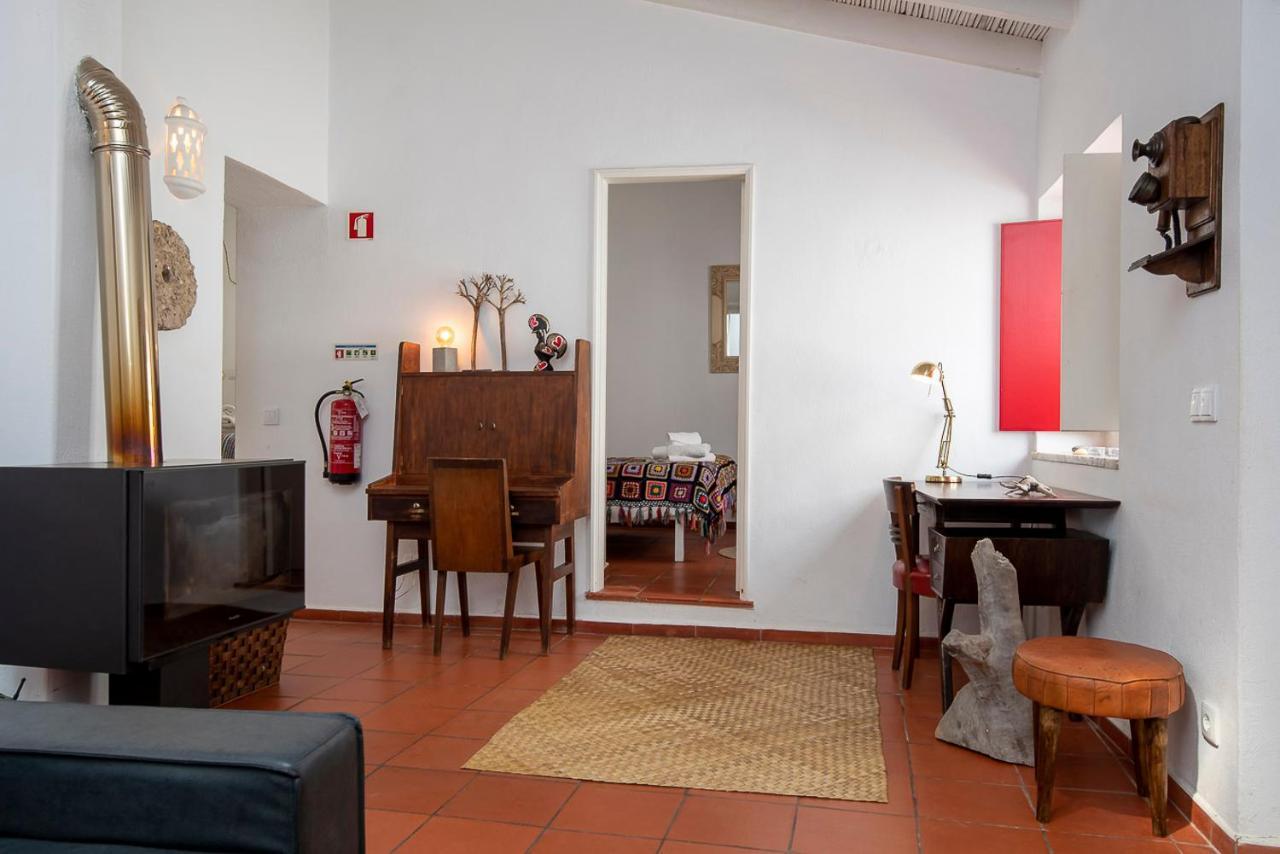 Hillside 2 Aljezur Old Town Guest House Екстериор снимка